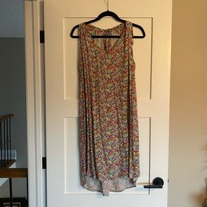 Floral vneck dress